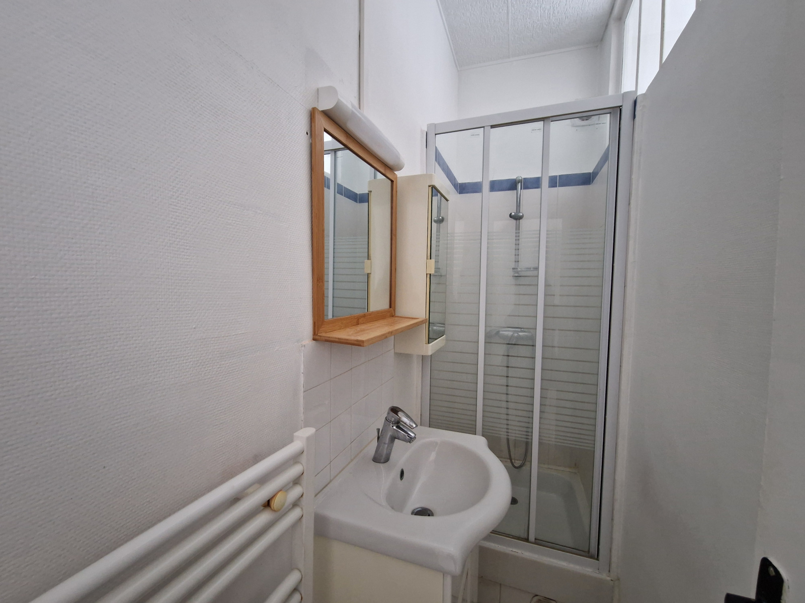 Image_, Studio, Étampes, ref :GELST120013885