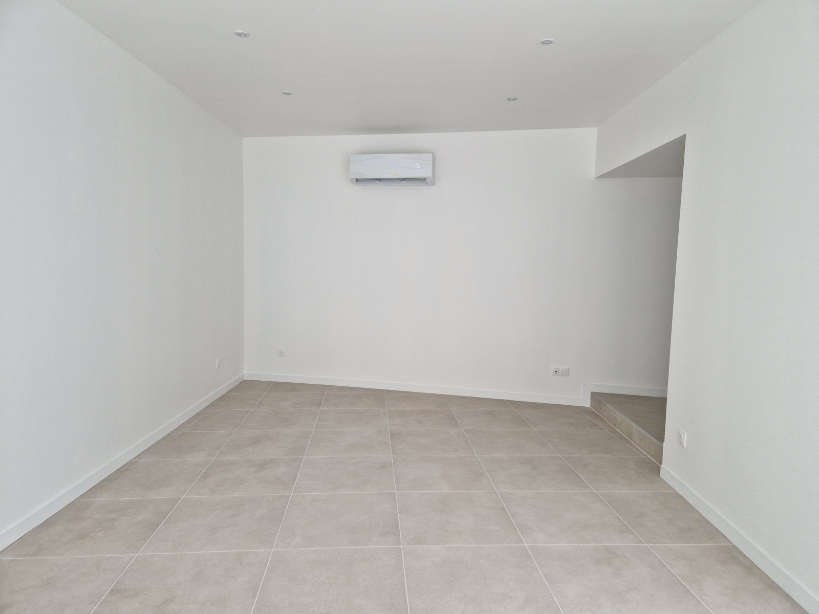 Image_, Local commercial, Étampes, ref :GELCO120013903