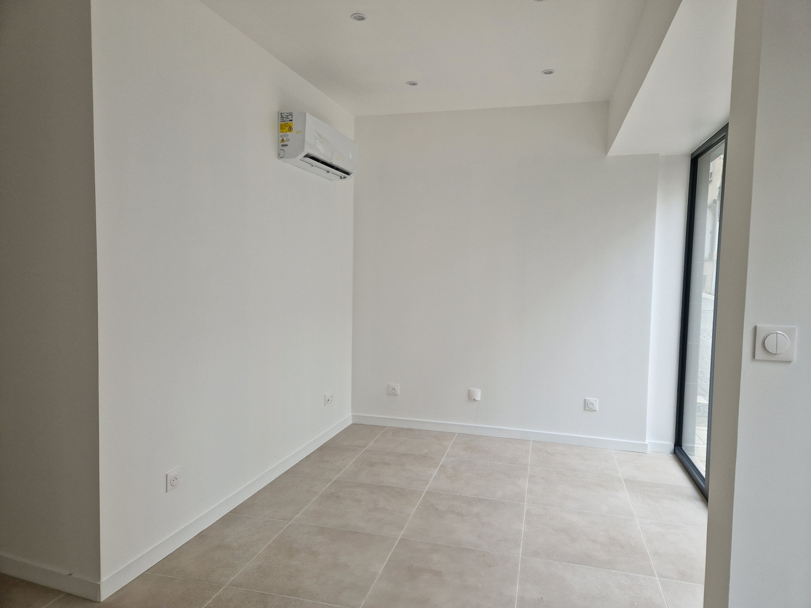 Image_, Local commercial, Étampes, ref :GELCO120013903