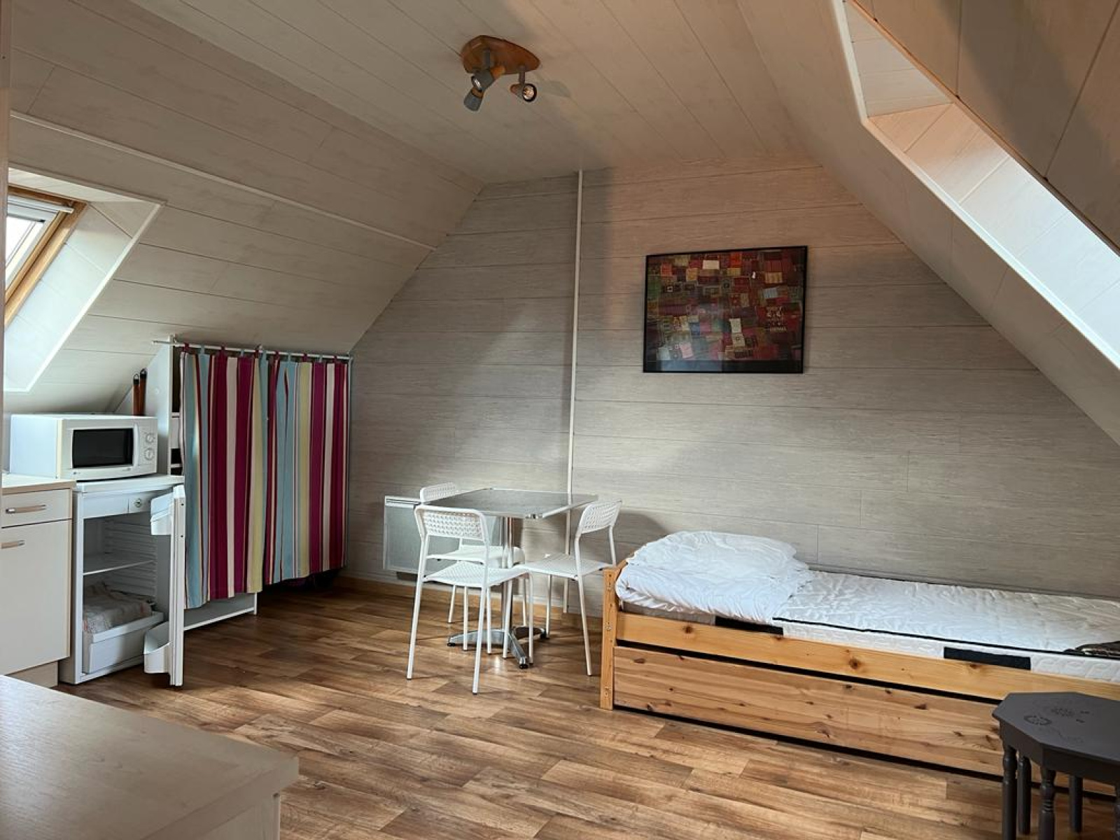 Image_, Studio, Toury, ref :GELST120013593
