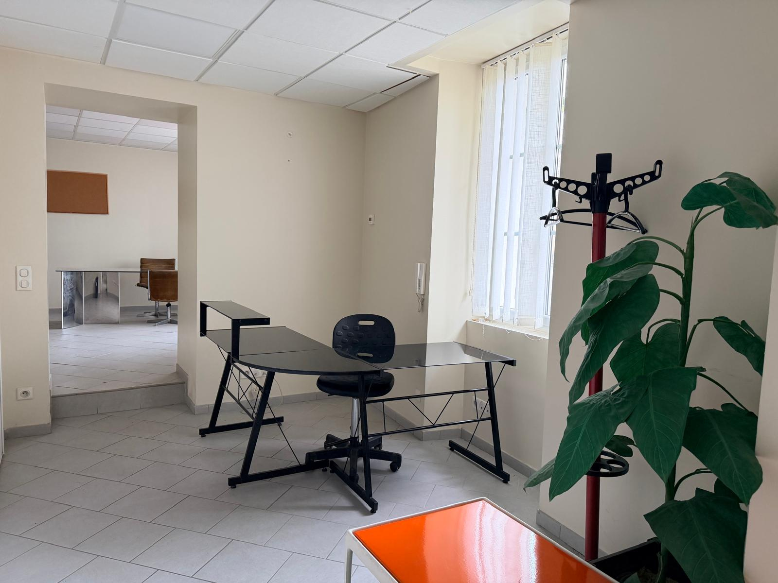 Image_, Local professionnel, Étampes, ref :GELCO120013899