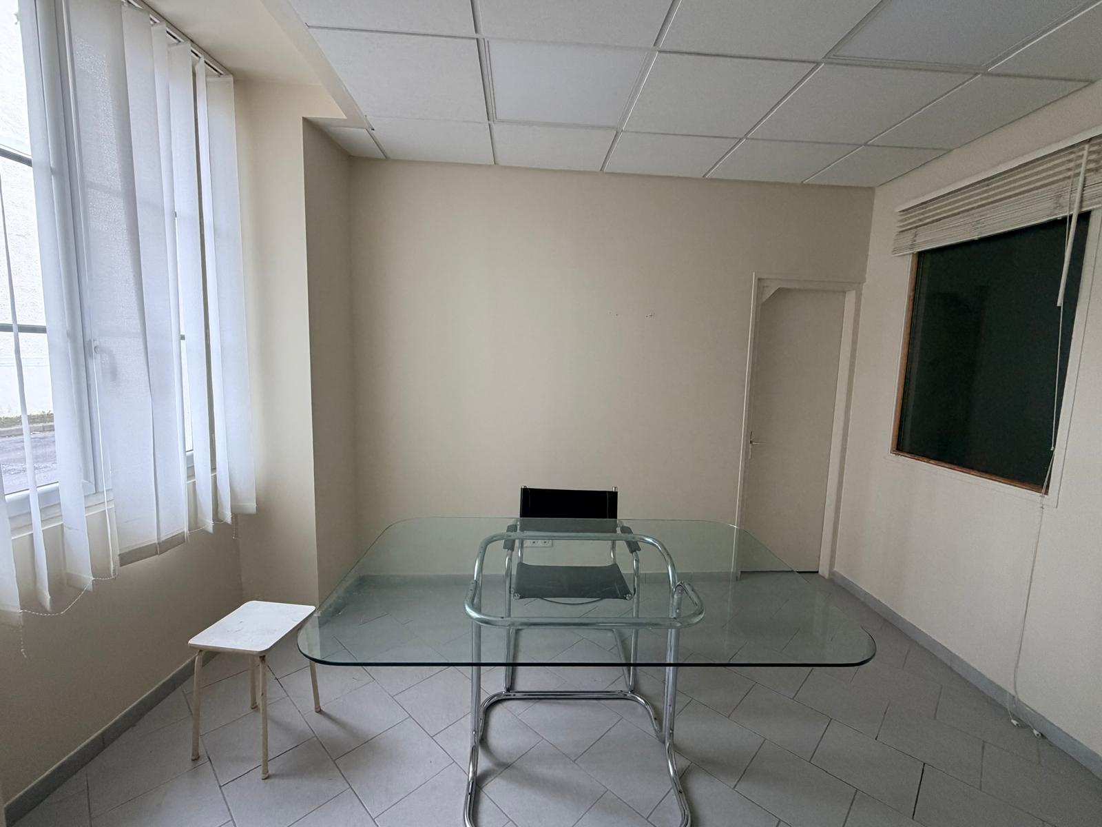 Image_, Local professionnel, Étampes, ref :GELCO120013899