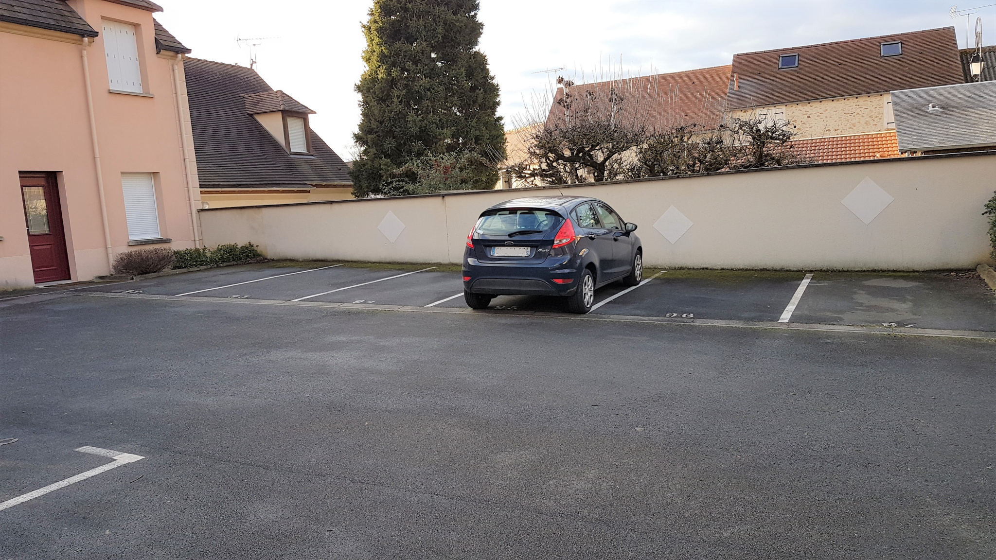 Parking sécurisé Morigny centre